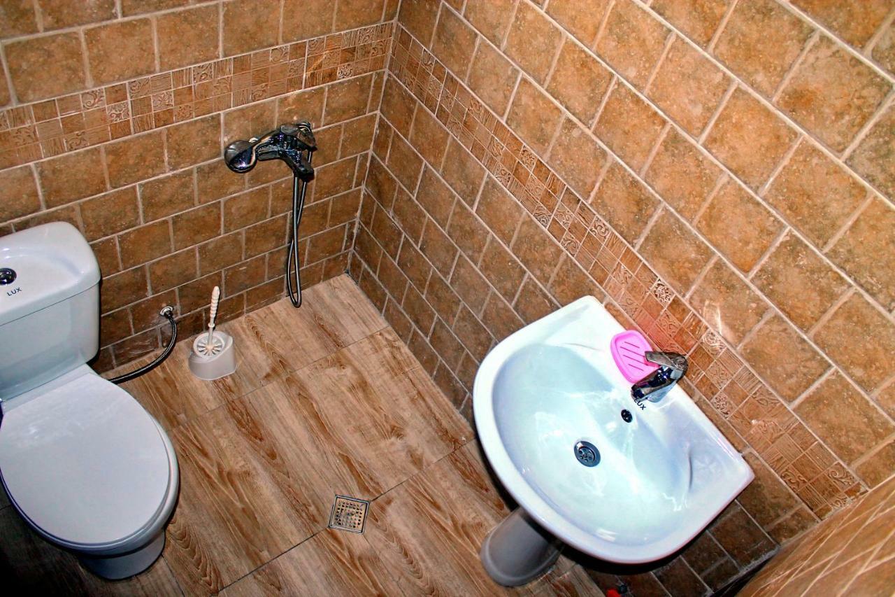 Tedo'S Guest House Makhinjauri Luaran gambar