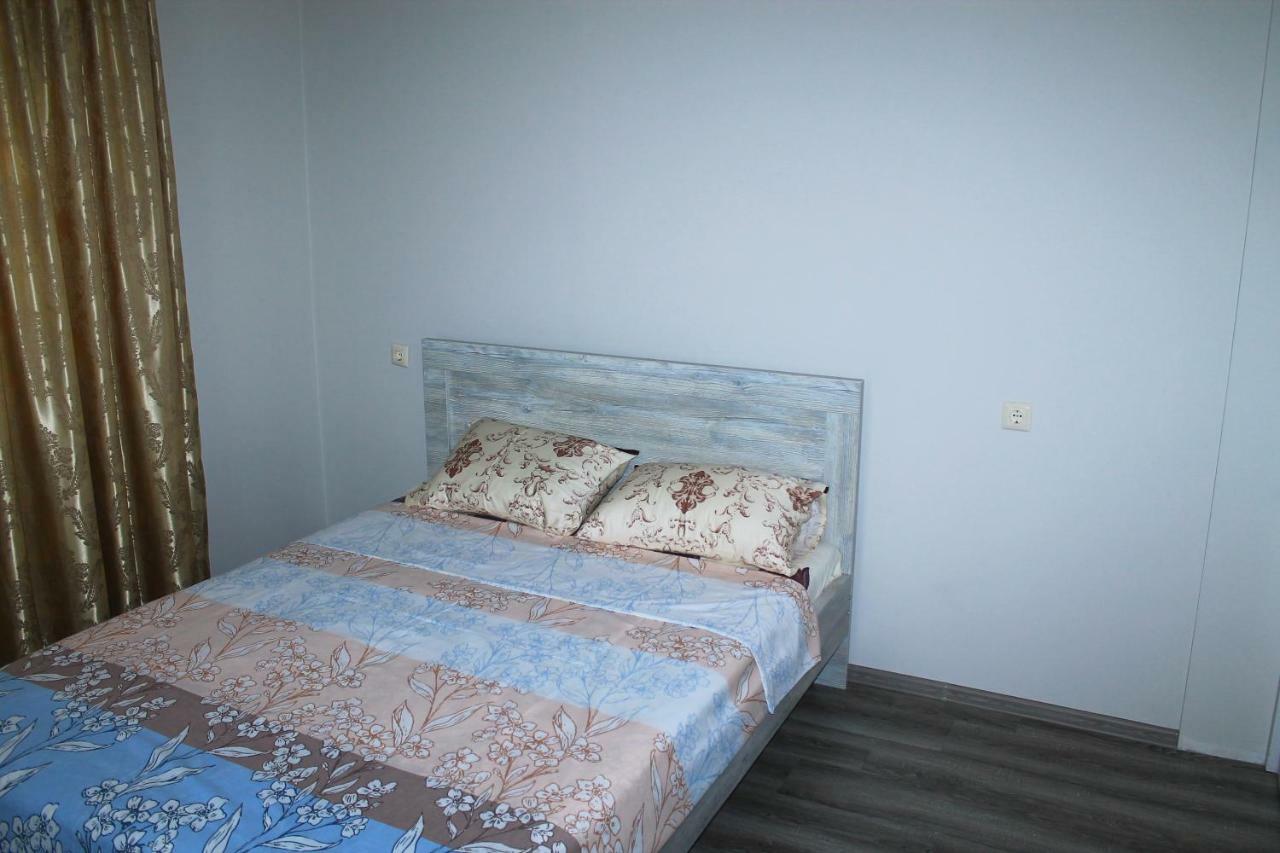 Tedo'S Guest House Makhinjauri Bilik gambar